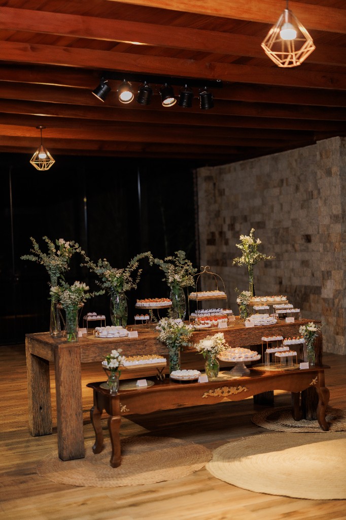 Formatura na Chácara do Cris — mesa de doces